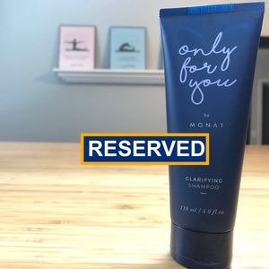 Monat clarifying shampoo